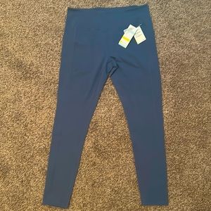 NWT Zella Live-in leggings